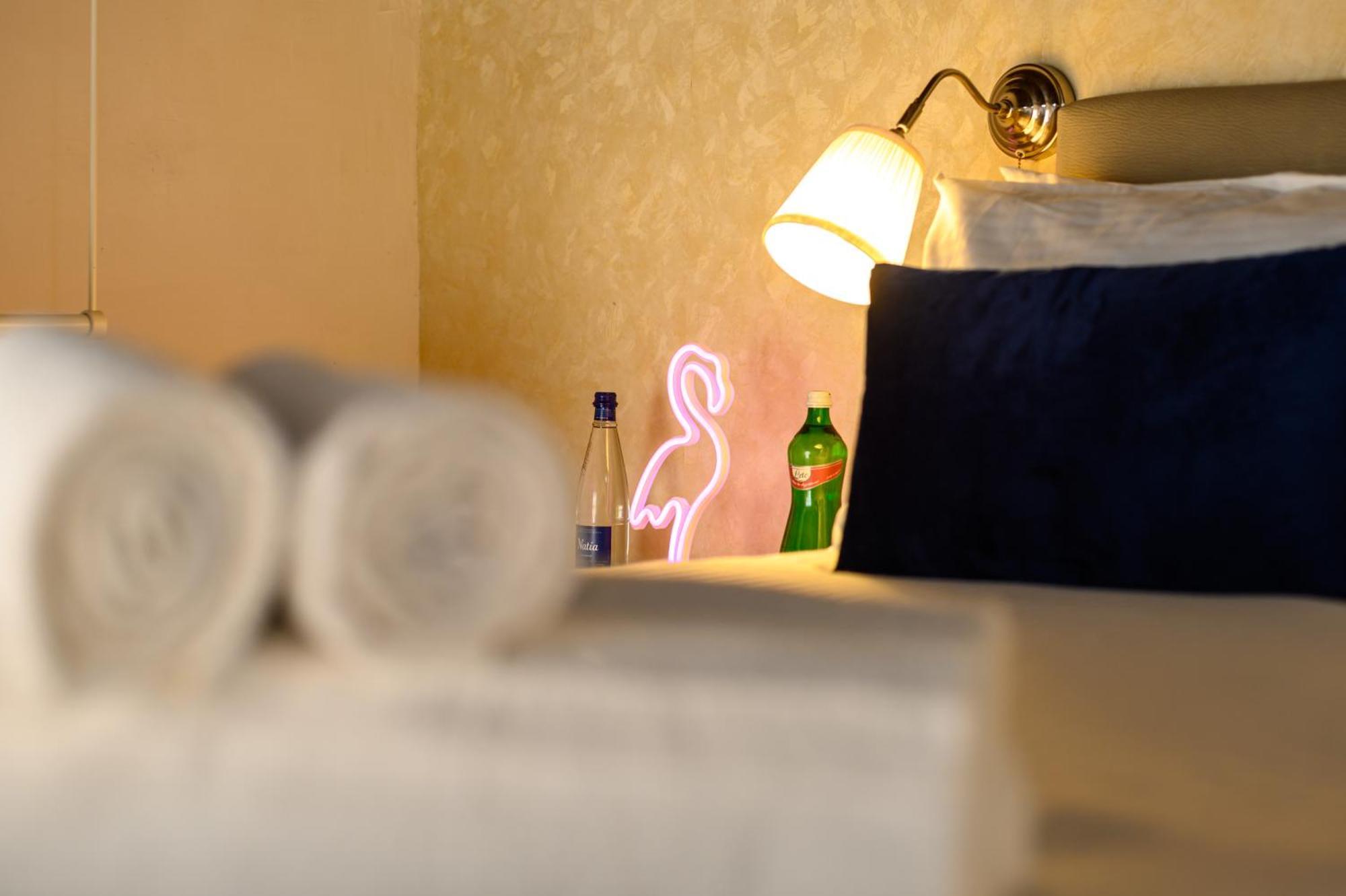 El Barrio In Bed Lejlighed Napoli Eksteriør billede