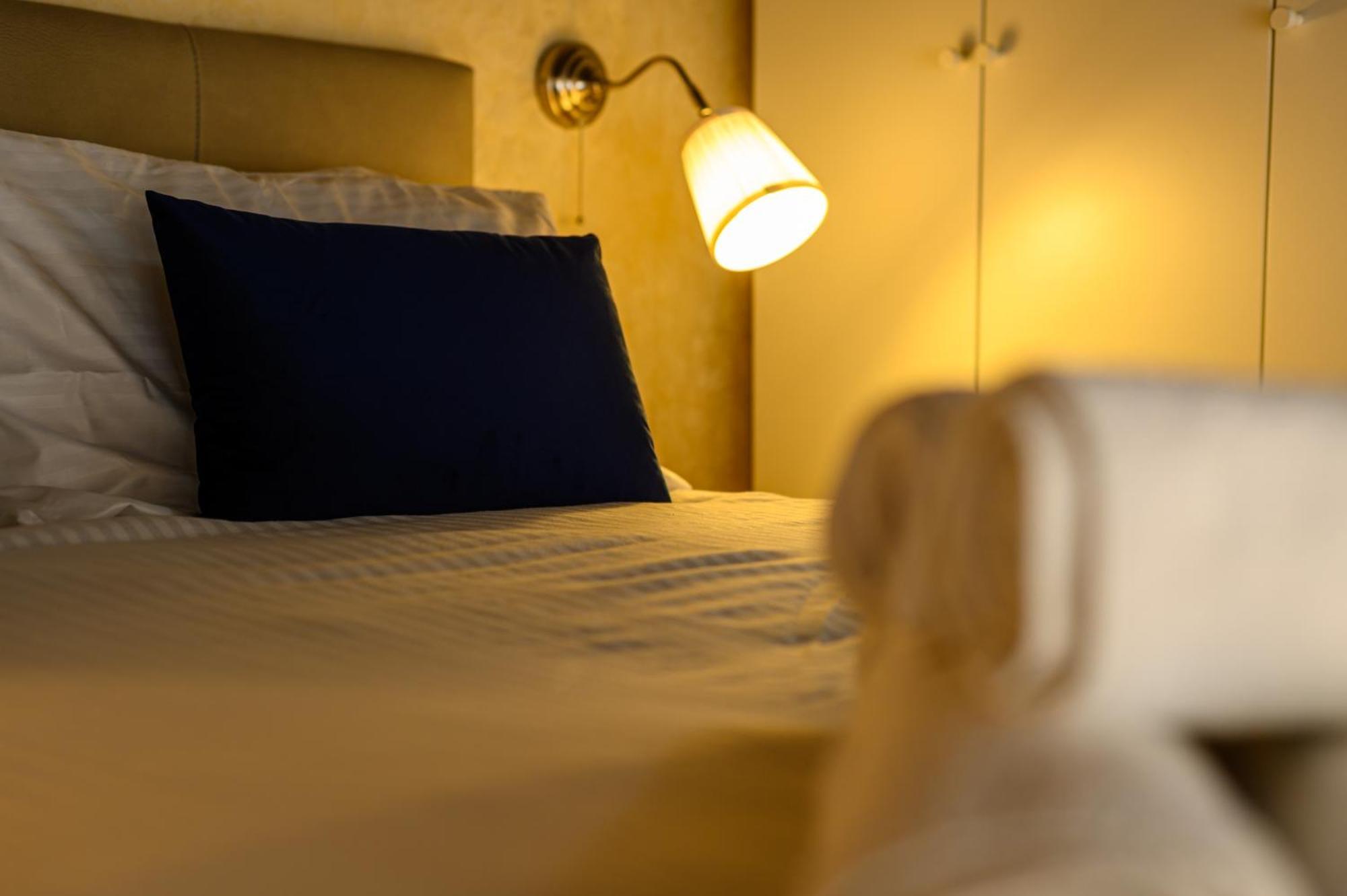 El Barrio In Bed Lejlighed Napoli Eksteriør billede